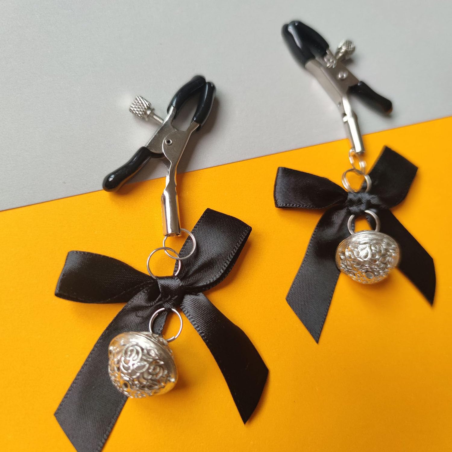 GLMOCM Body Chain Stainless Steel Adjustable Body Ring with Bow Bell Body Clamps Non Piercing Clip on Body Chain for Women Faux Body Clip Jewelry for Women: Silver