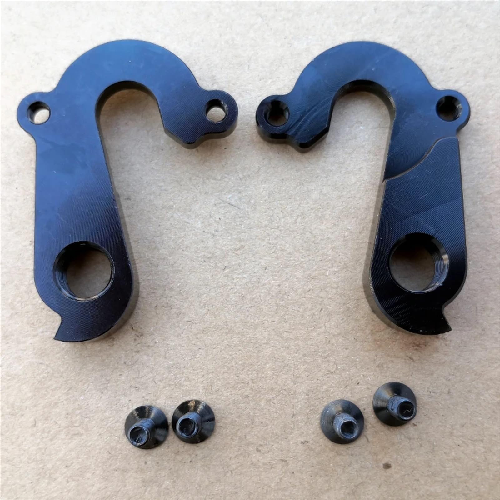 1pc C/N/C Vélo M/E/C/H Pattes de Dérailleur for M/A/R//I/N #11 A/l//pi/n/e/T/r/a/i/l R/o//CK/S/p/r/i/n/g/s R/i/f/t Z/on/e/E//a/s/t Peak Dérailleur Cadre Cintre Cadre Carbone