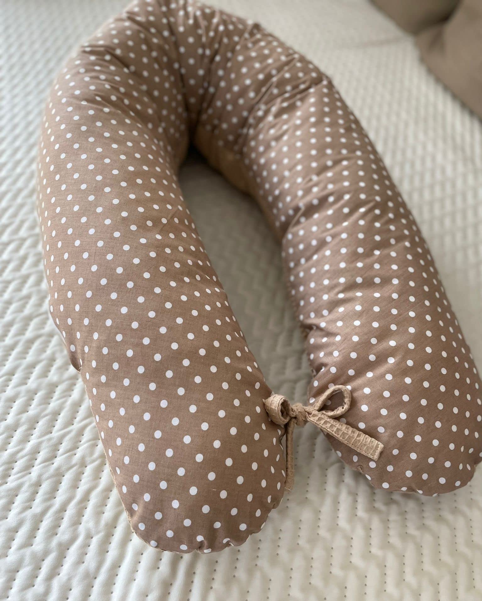 LOOLAY Coussin de grossesse - Coussin d'allaitement - 170 cm - Coussin de positionnement latéral - 100 % coton - Avec housse amovible - Ergonomique - Pour dormir (gaufre, taupe, cappuccino/pois marron