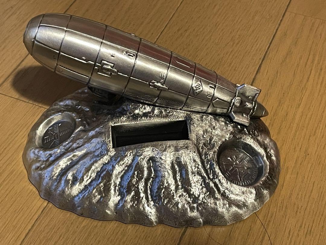 Amazon.co.jp: 限定 ジッポ Zippo クイーンエメラルダス 台座付 松本  