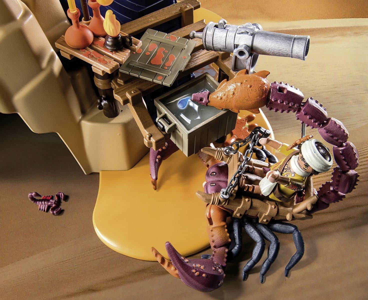 Playmobil 71024 Giant Scorpion attached to base