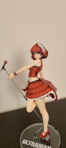 Amazon | ULTRAMAN 佐山レナ 1/7スケール PVC&ABS製塗装済み完成品