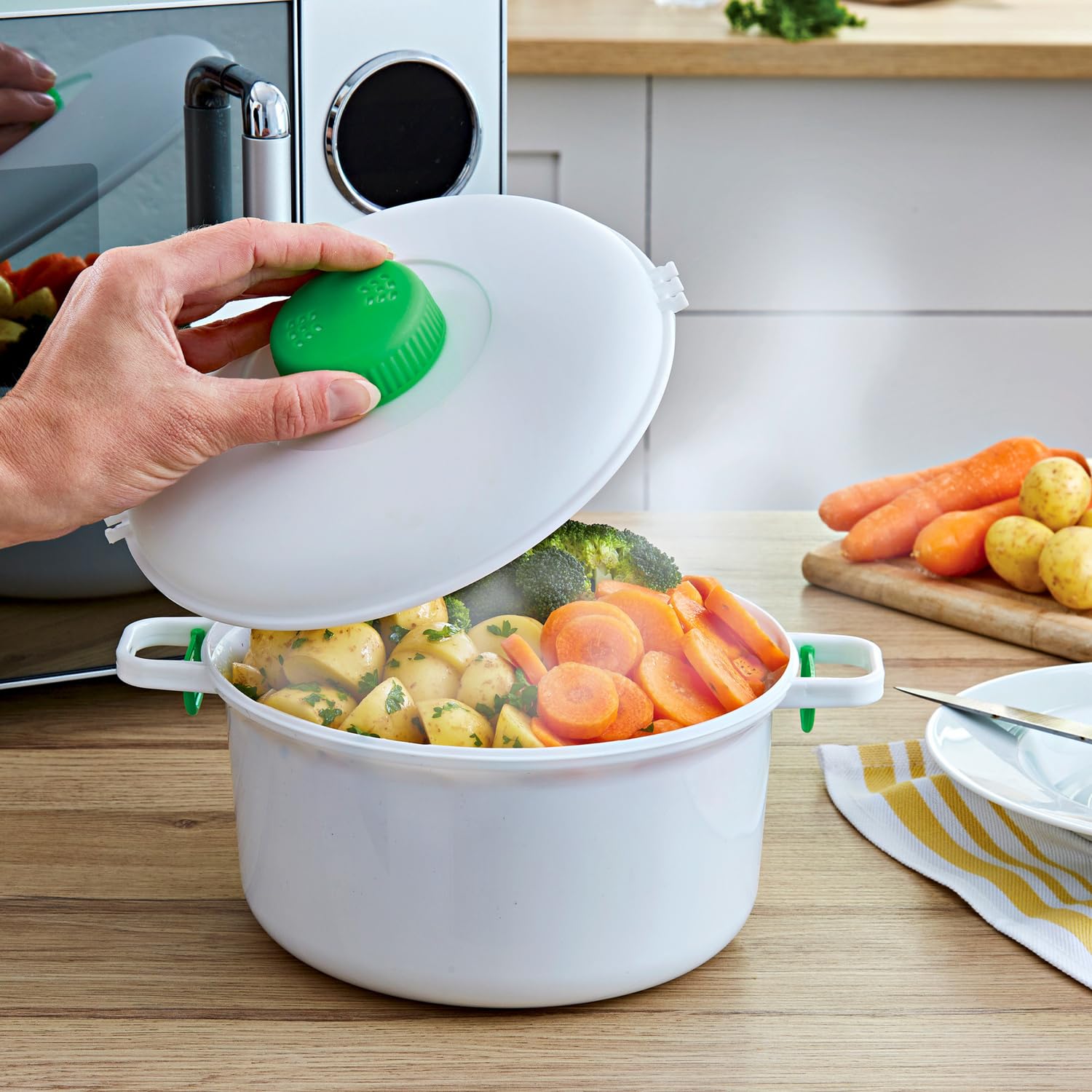 Basilico® Pentola a Pressione per Microonde 2,8L con Valvola di Vapore, Pentola a Pressione & Pressure Cooker per il Microonde – Salva Tempo & Energia – Incl. Cucchiaio & Misurino – per Es. Verdure
