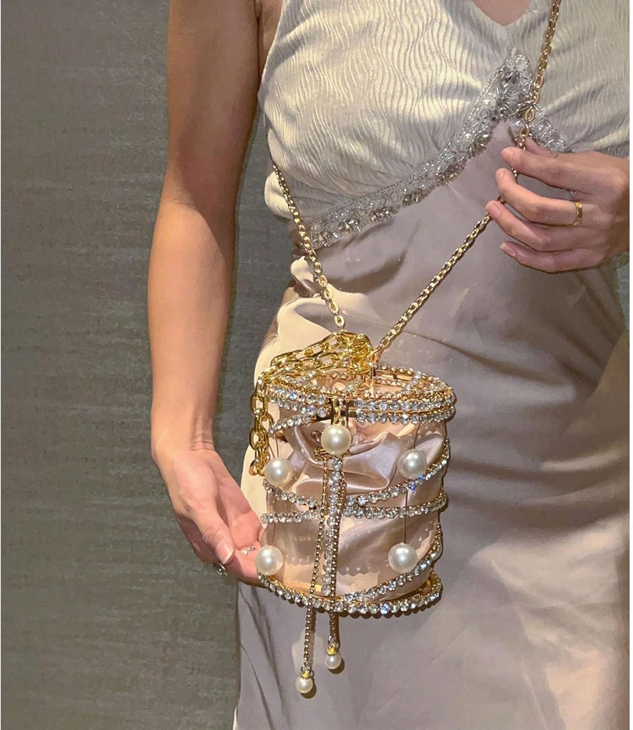 Luxury Women's Party Rhinestone Gold Evening Metallic Bucket Bags Crossbody Bag,Designer Handbags 2025 Pearl Chain Shaped Purse, Dinner Bag Formal, Perfect For Vacation, Party, Wedding, Banquet - Image 2