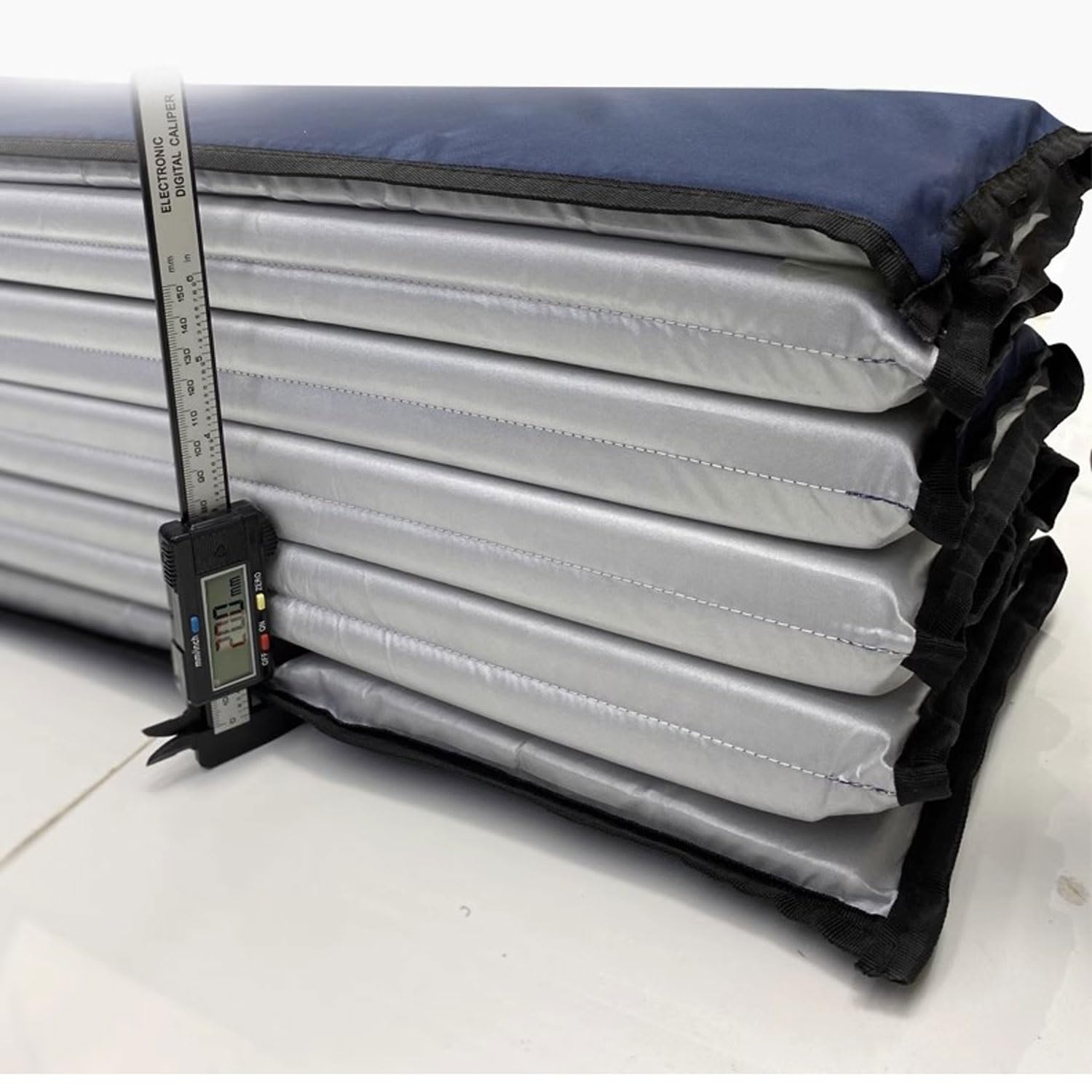 Tapete plegable para acampar al aire libre, colchón plegable portátil ligero para camping, senderismo y viajes, duradero y fácil de transportar