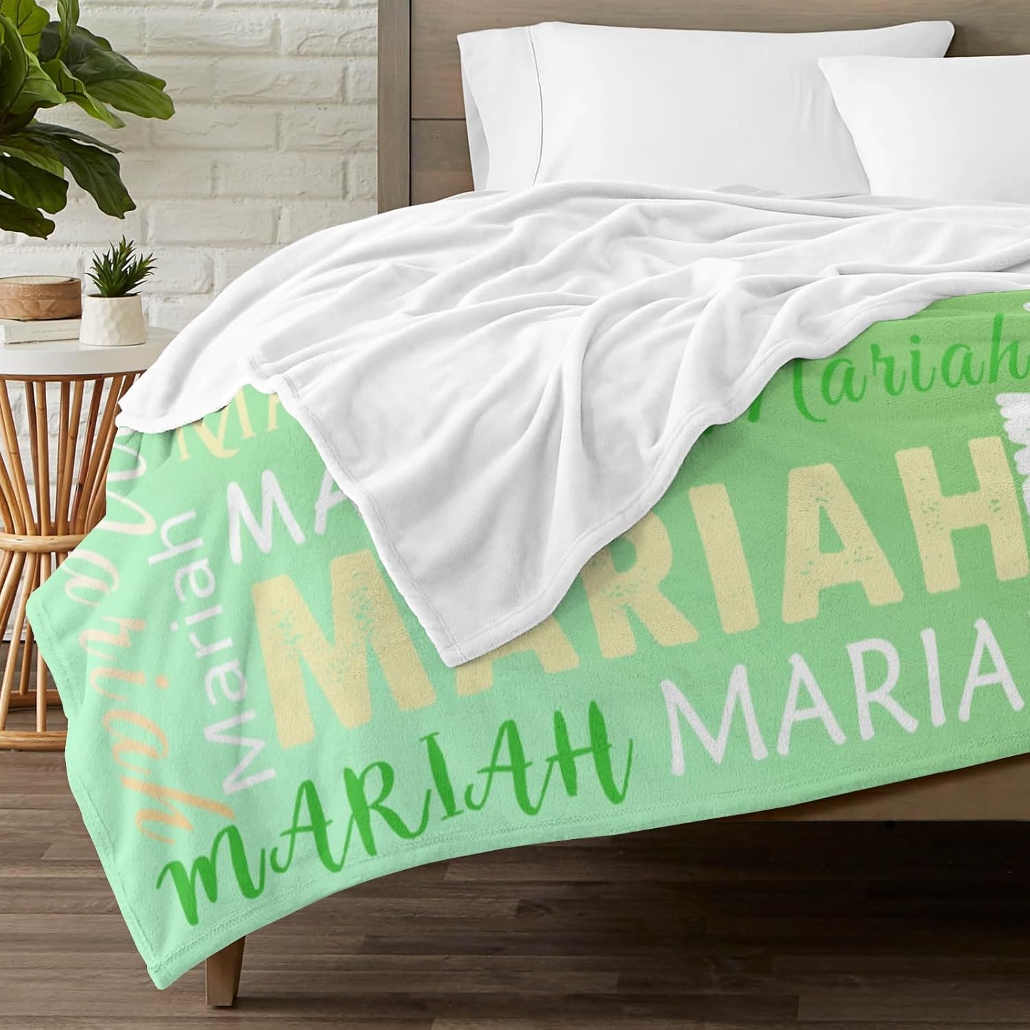 Personalized Name Throw Blanket, Custom Flannel Blanket for Women Men Boys Girls Kids, Customized Gifts Name Blanket for Birthday Christmas Valentines Day