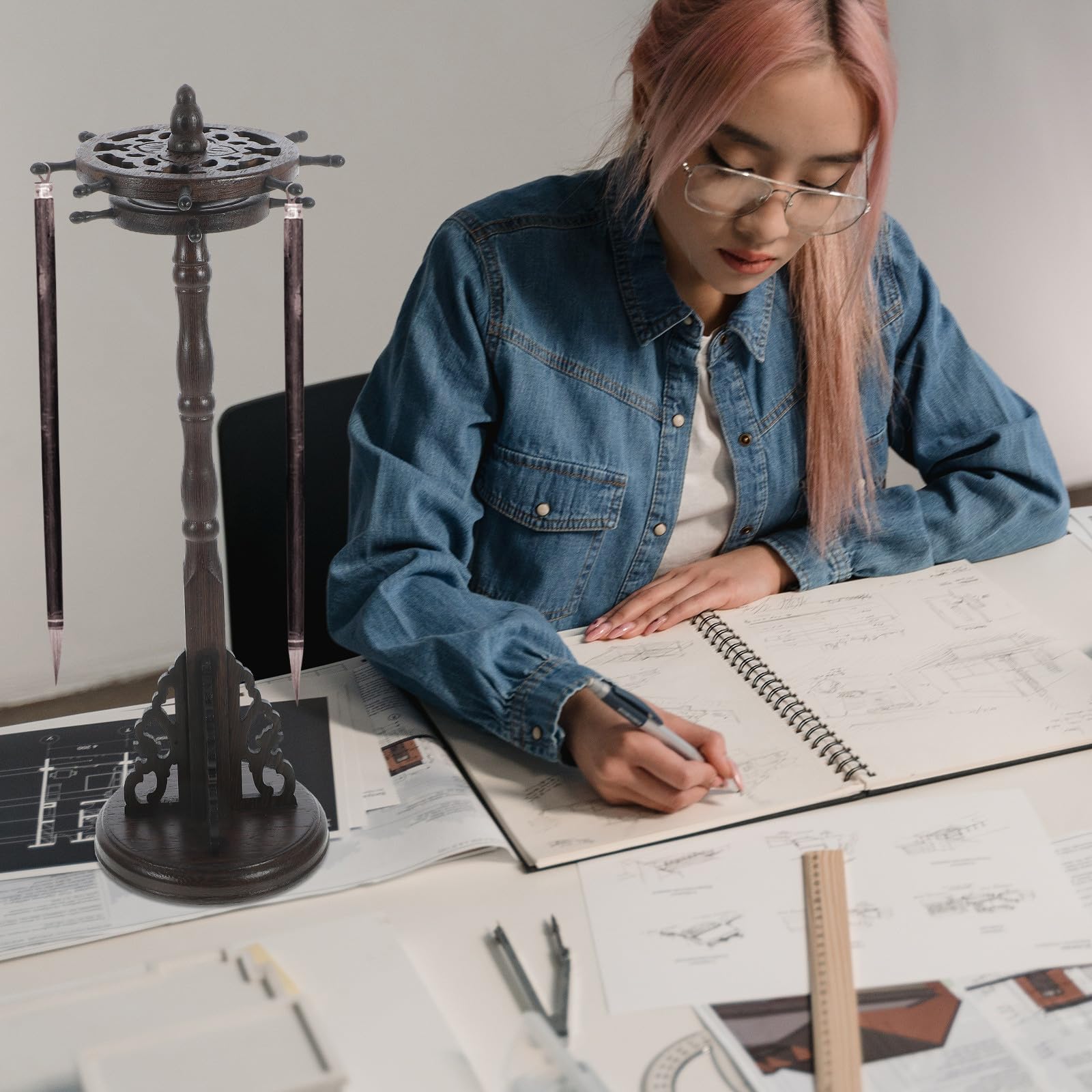 SUPVOX Portapenne in Legno Massello Retrò Supporto Girevole a 360°, Porta Pennelli per Calligrafia e Pennarelli, Organizer Multifunzionale per Ufficio e Casa Stili multipli