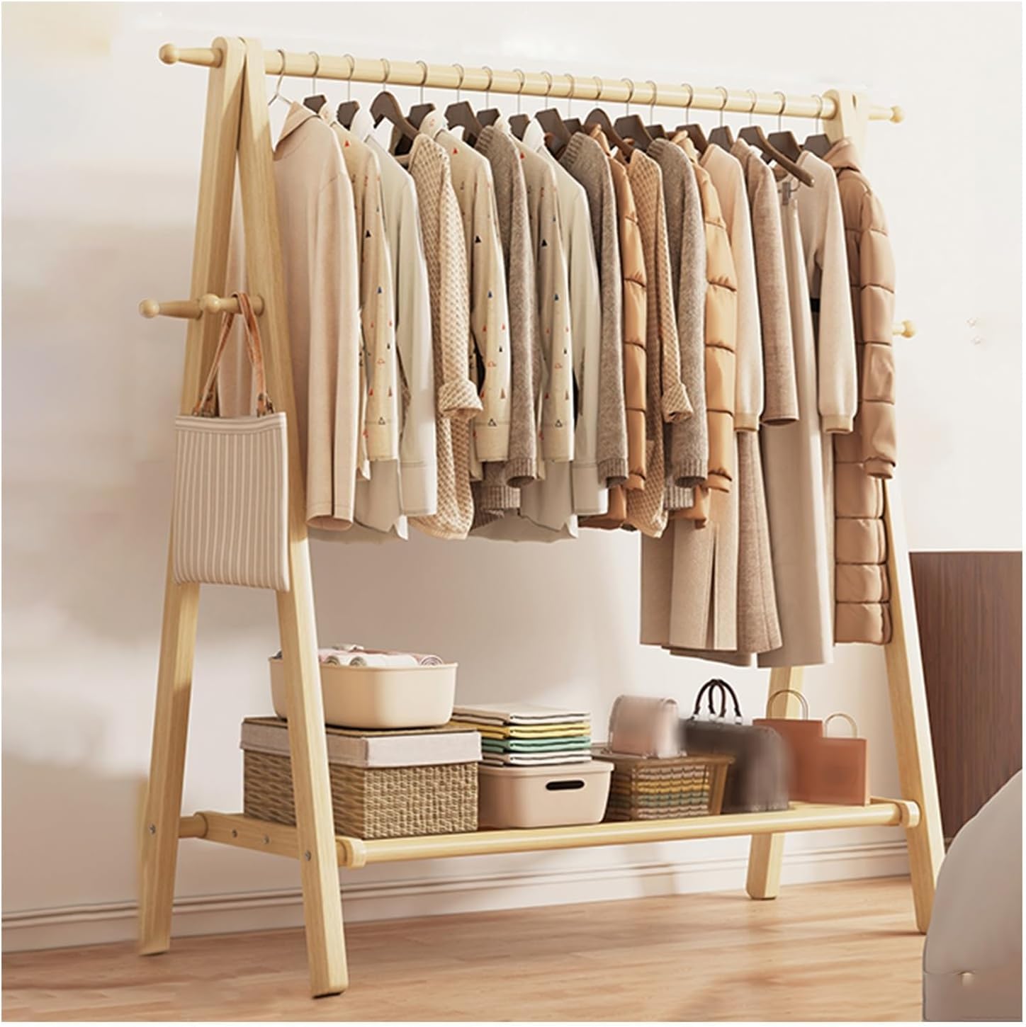 Portant à vêtements portable pour optimiser l'espace de votre chambre