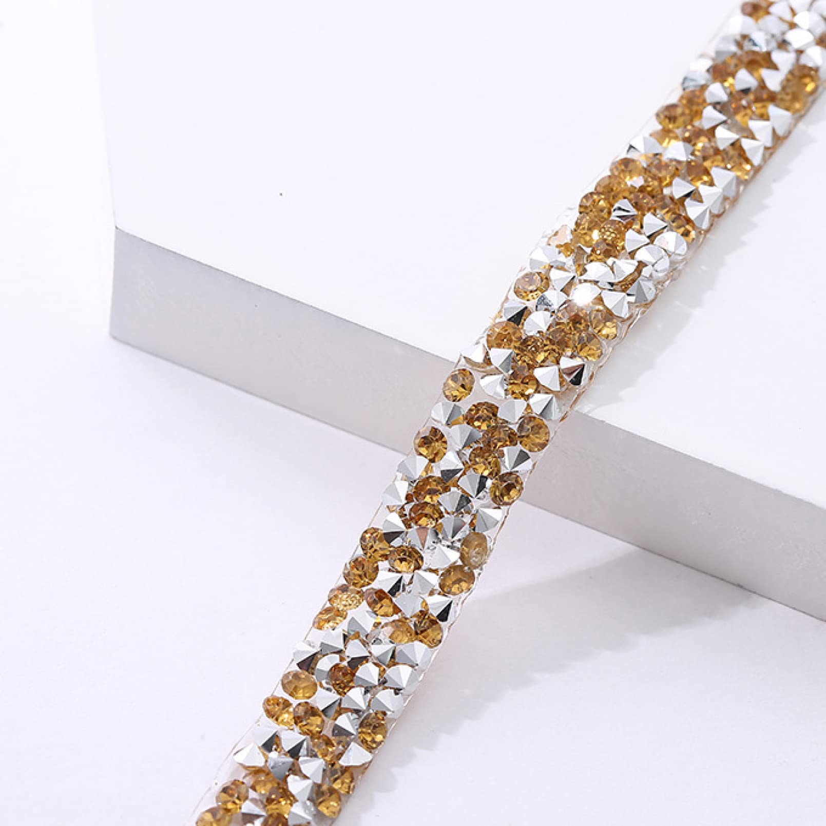 ACiyD 1 Yards Strass Trim Kette Nähen Kristall Motiv Strass Applikator Band mit Strassapplikationen (Color : Navy Blue, Size : 1cm Wide) (Gold 1cm Wide)