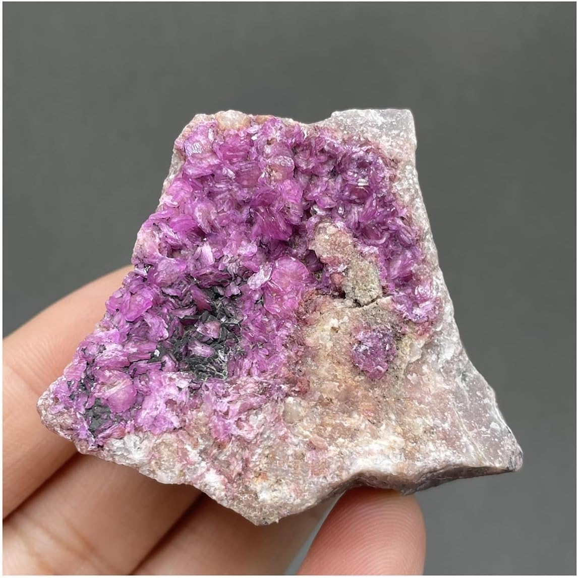 Crystal Stone Natural Calcite Mineral Specimen Quartz Crystals Crystal Stone Holder Necklace(83g 43 * 27 * 54mm)