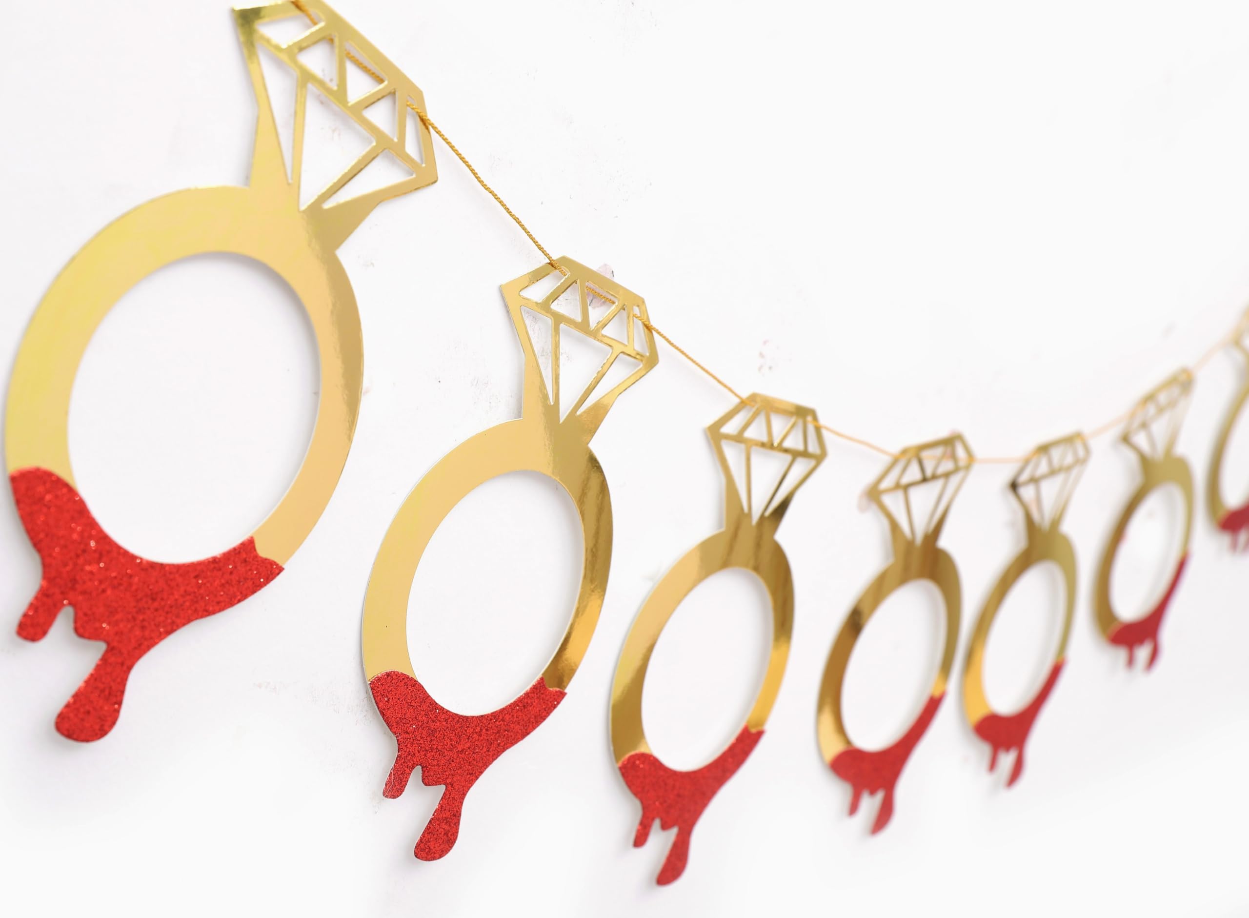 K1tpde Lot De 4 Guirlandes Gothiques Noires En Forme De Cœur Et De Crâne En Feutre Noir Pour Saint-Valentin, Décorations De Fête D'anniversaire Gothique, Décoration D'intérieur D'Halloween