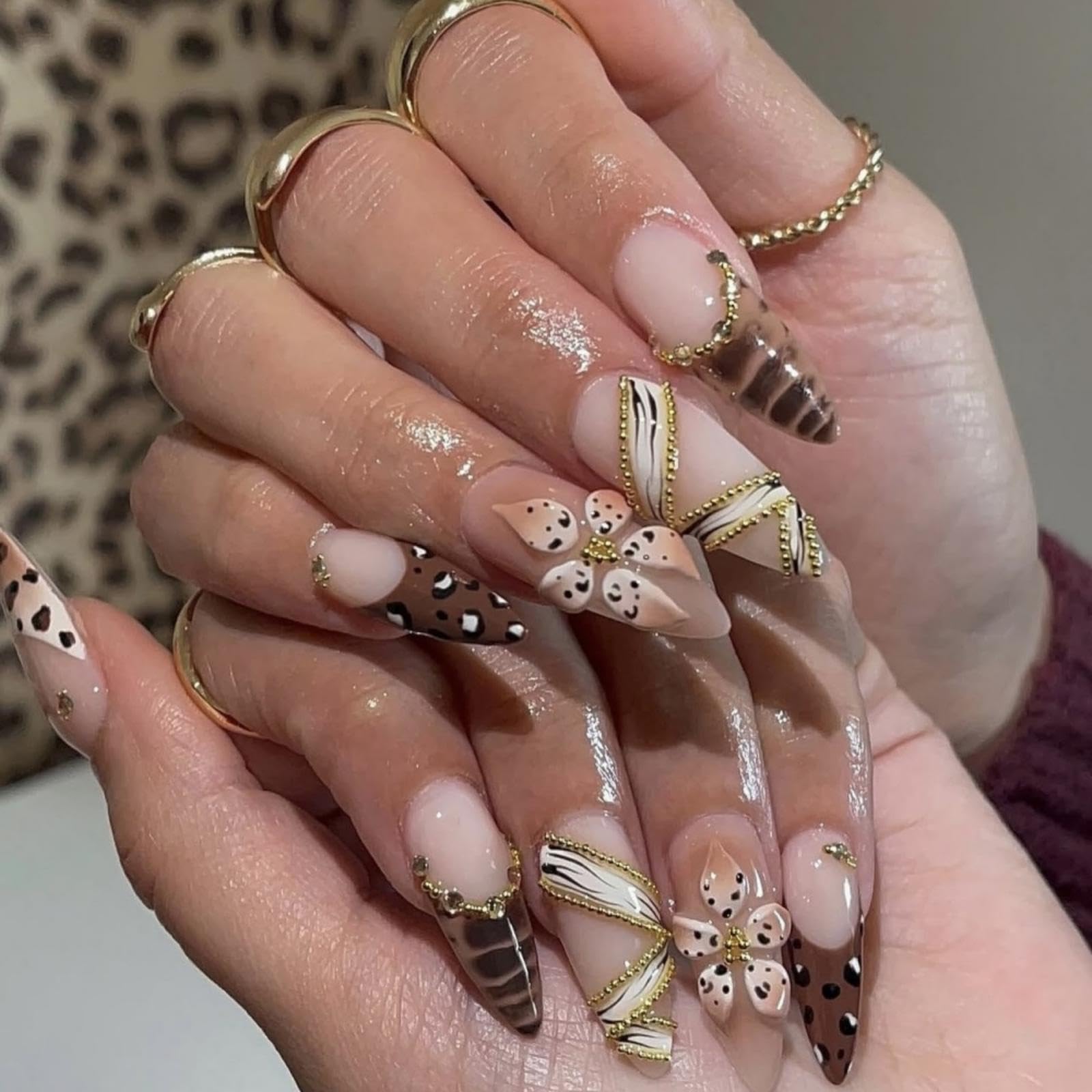 French Tips Press On Nails - Almond Design -25 French Tips Press On Nails - Almond Design -25