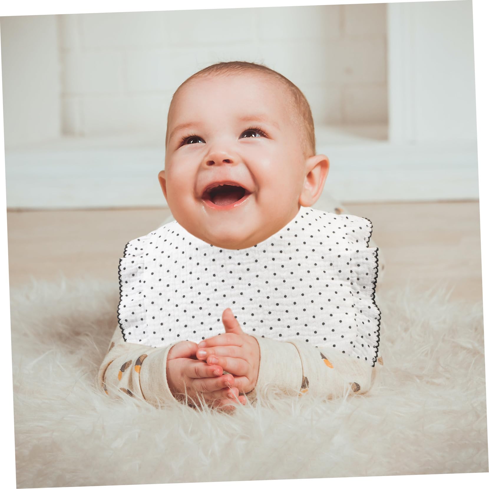Bavoir Coton Mousseline Doux avec Bouton-pression Protection Anti-bavouille pour Repas et Régurgitations Absorbant et Confortable Motifs Imprimés et Finition Brodée Adaptée pour