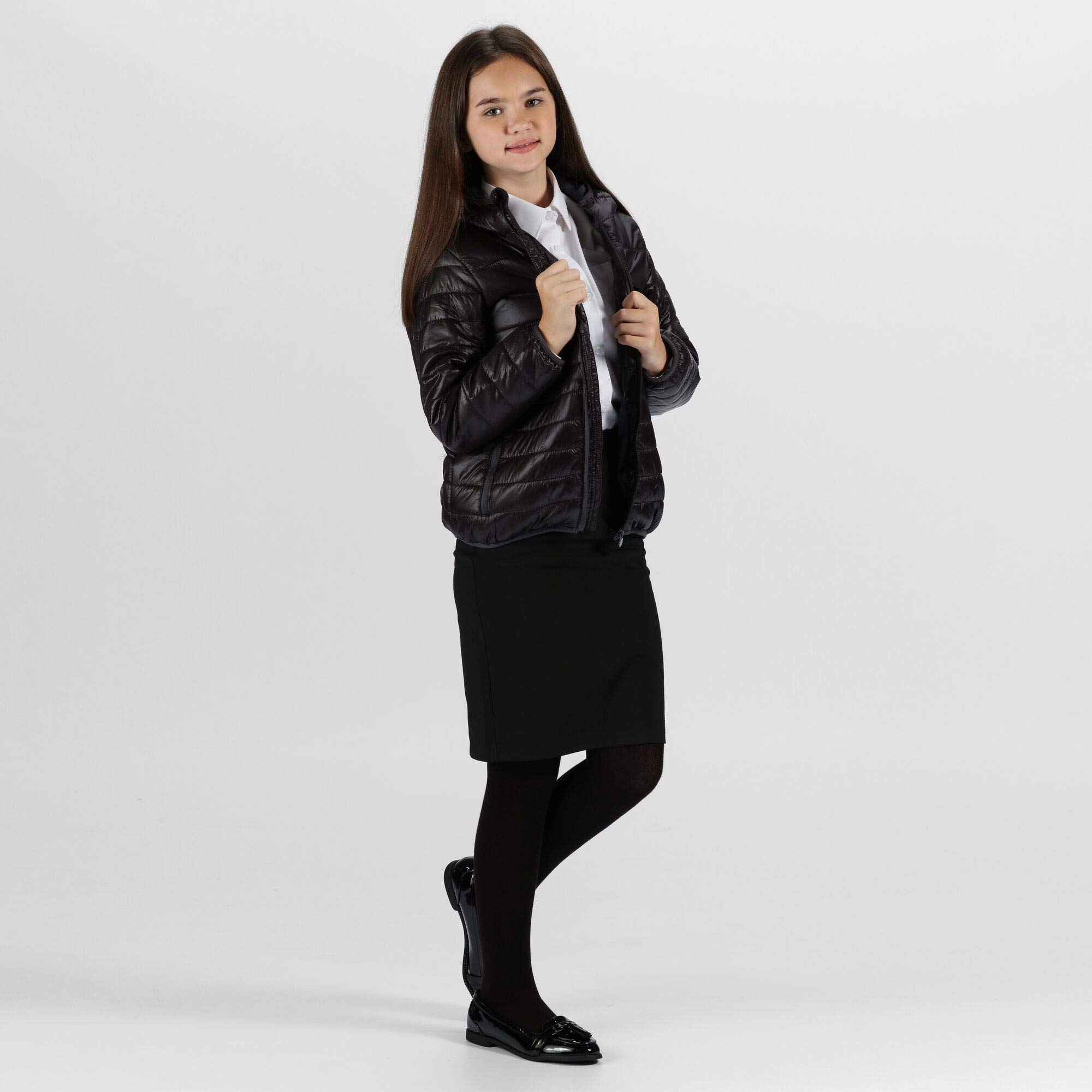 Regatta Veste Junior Matelassée Isolante, Légère, Déperlante et Compressible avec Capuche Stormforce Baffled/Quilted Jackets Mixte Enfant