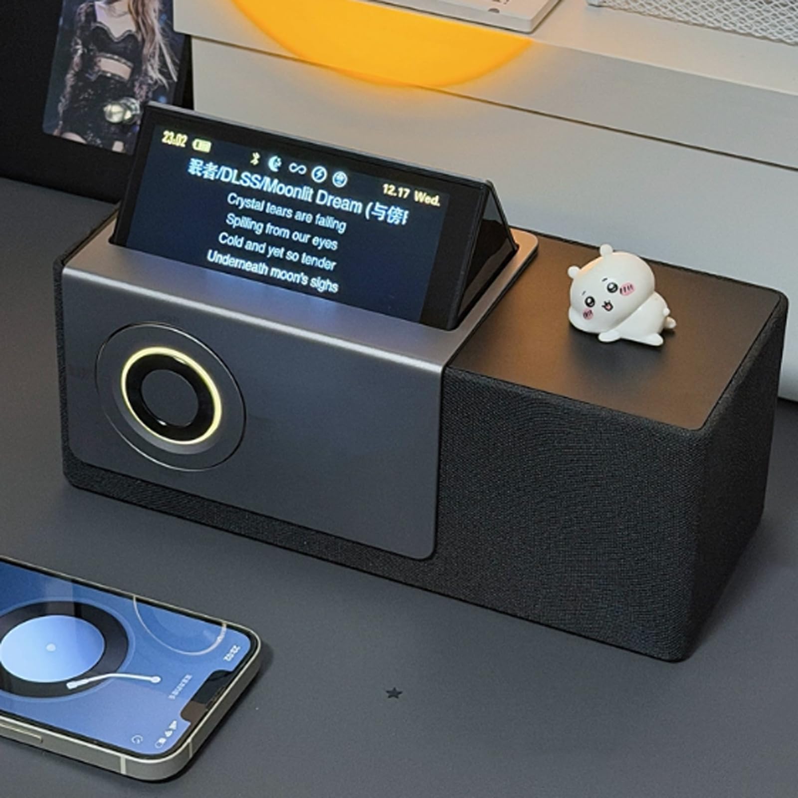Enceinte Bluetooth Portable, Son Hi-FI 5.4, Écran Rabattable 5 Pouces avec Affichage des Paroles/Horloge De Bureau, Projecteur Coucher De Soleil 1800K, Bruit Blanc Intelligent, Chargement sans Fil