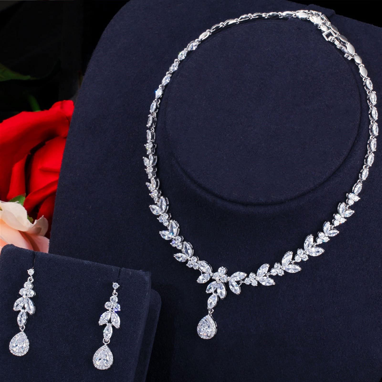 Joyería 3 uds Traje de Mujer Conjunto de Joyas de Oro Grande circonita cúbica Brillante Gota Novias Collar Pendientes y Pulseras