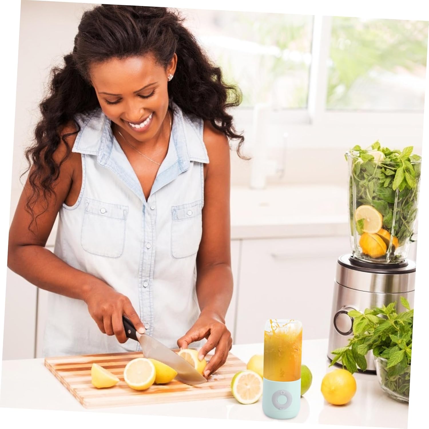 Alipis 1pc Portable Usb Charging Fruit Juicer Lightweight Citrus Squeezer for Quick Juice Extraction for Home Office and Travel Use Juice Maker