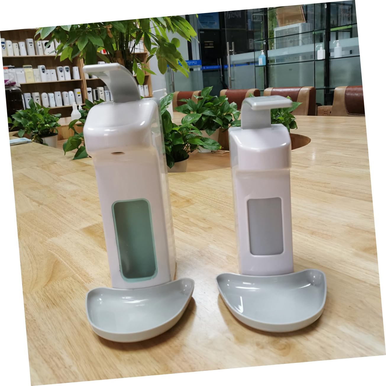 SHOWERORO Wandmontierter Handseifenspender 500ml aus und Abs Manuell Großes Fassungsvermögen für Badezimmer Küche Hotels und Krankenhäuser