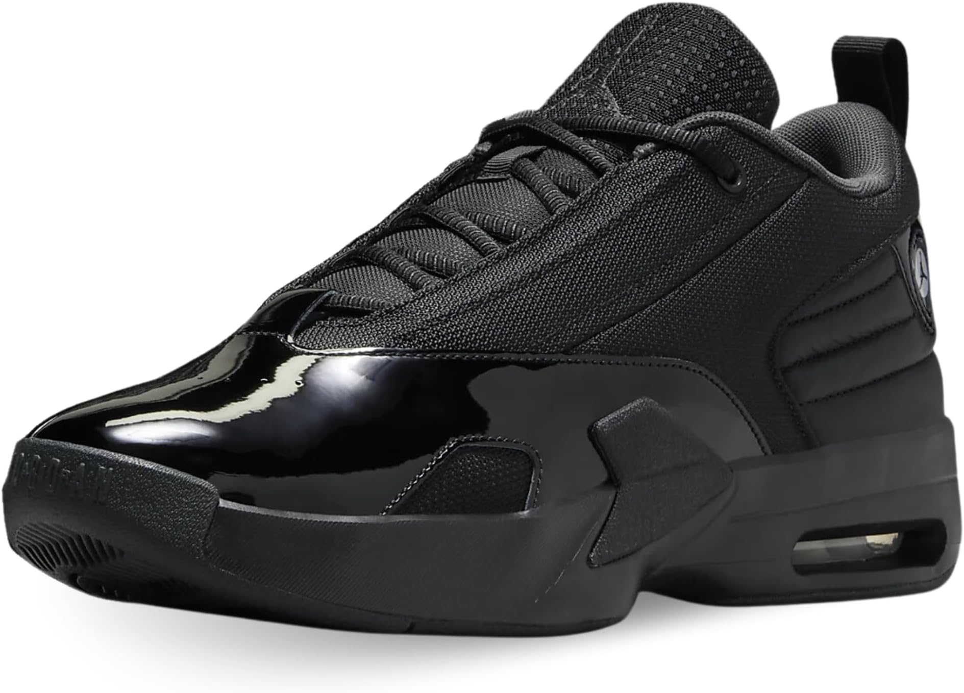 Jordan Max Aura 6 Men's Shoes (FQ8298-101, White/Black/Metallic Gold)