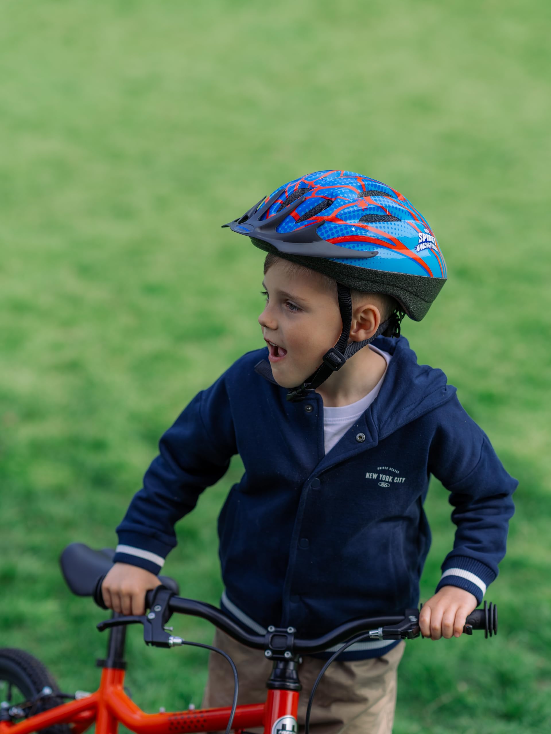 Disney & Marvel - Casco da bici per bambini, gamma ufficiale, regolabile, per bambini dai 3 ai 12 anni (50-54 cm), Frozen, Stitch, Minnie Mouse, Spidey, per ciclismo, scooter e skate