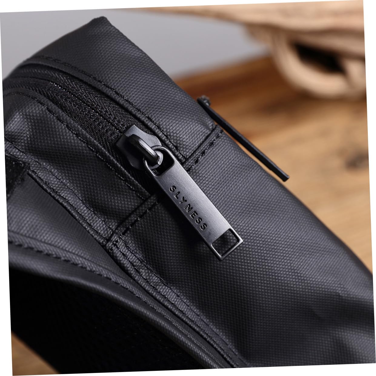 Riñonera Multifuncional para Hombre Negra de Tela Oxford | Correa Ajustable, Estilo Cómodo y Moderno, Adecuado para Uso Diario y Actividades al Aire Libre