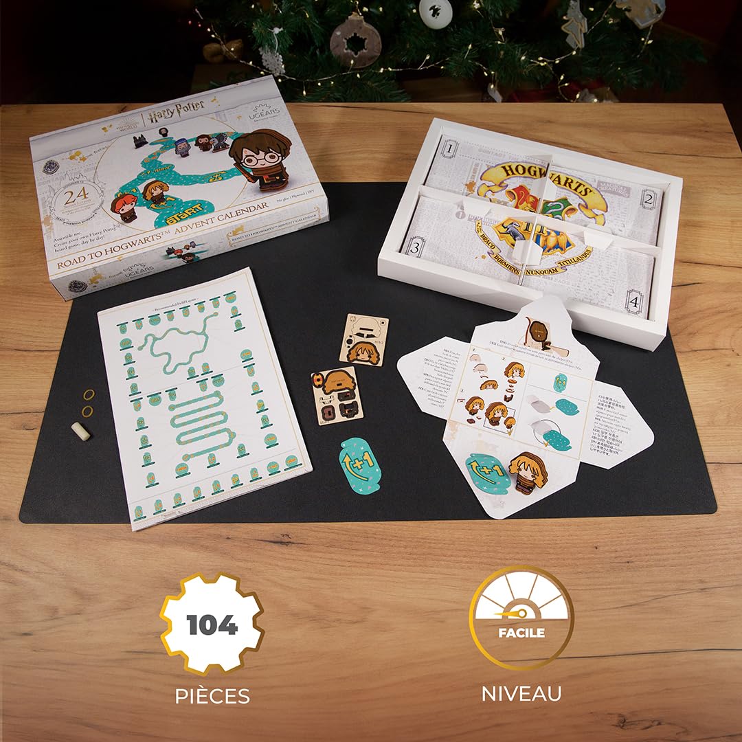 UGEARS Harry Potter Calendrier de l'Avent 2025 - Road to Hogwarts Puzzle 3D Bois pour Adultes avec 16 Figurines, 60 Pièces de Plateau de Jeu, 24 Enveloppes Secrètes - Maquette en Bois a Construire