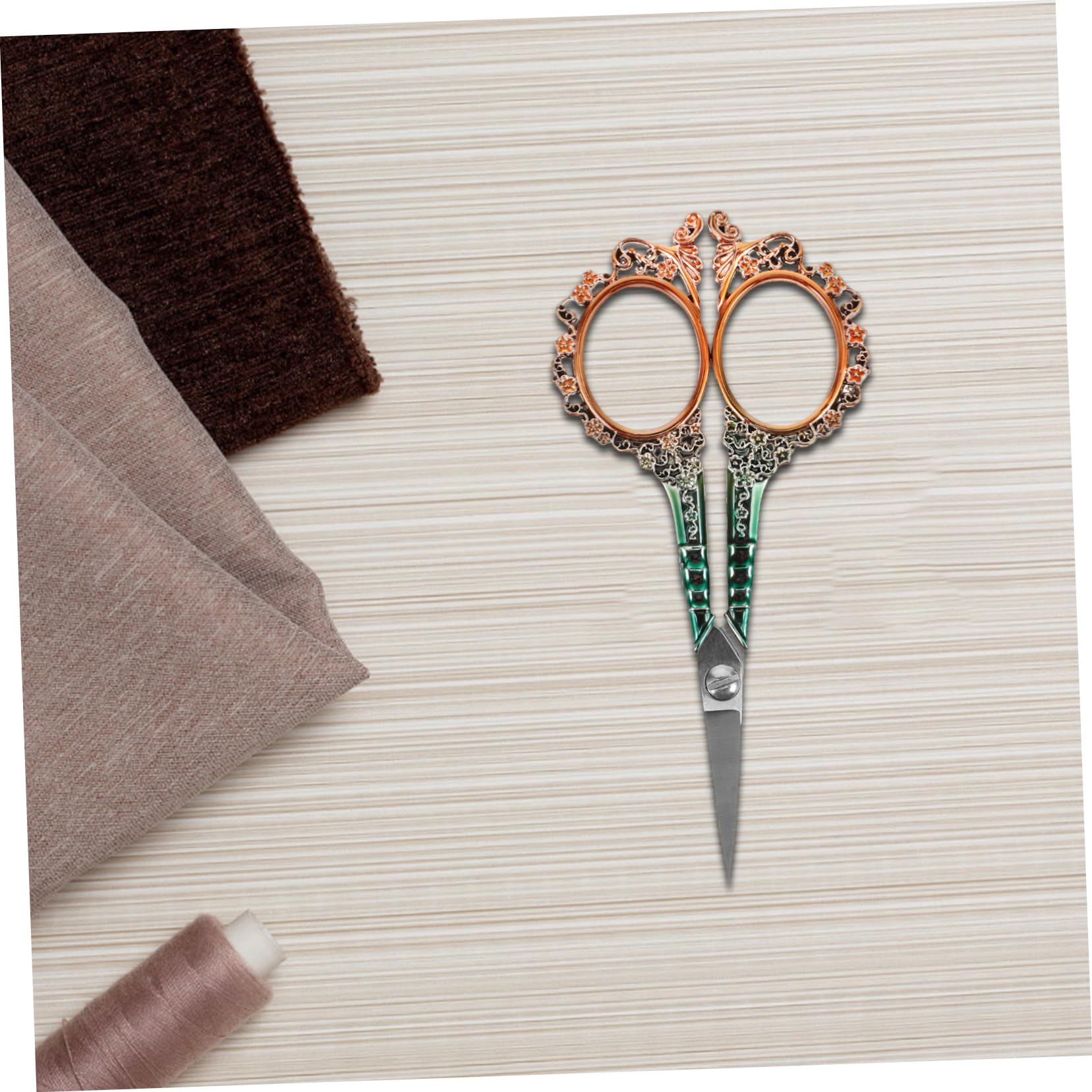 Uonlytech 4 Pezzi Plum blossom taglio sarto cucire ricamo cucito Strumenti da ricamo Accessori da ricamo Opere d'arte da ricamo aghi da ricamo mestiere Acciaio inossidabile
