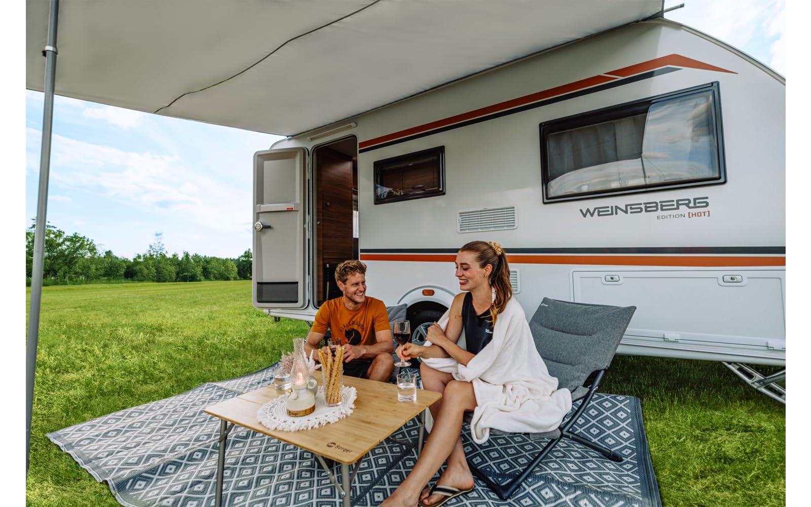 BERGER Tendalino Camper e Caravan, Veranda per Camper, Materiale Resistente ai Raggi UV, Pali Telescopici in Acciaio, Accessori Inclusi, Tendalino Parasole Minibus e Van, 300 x 240 cm