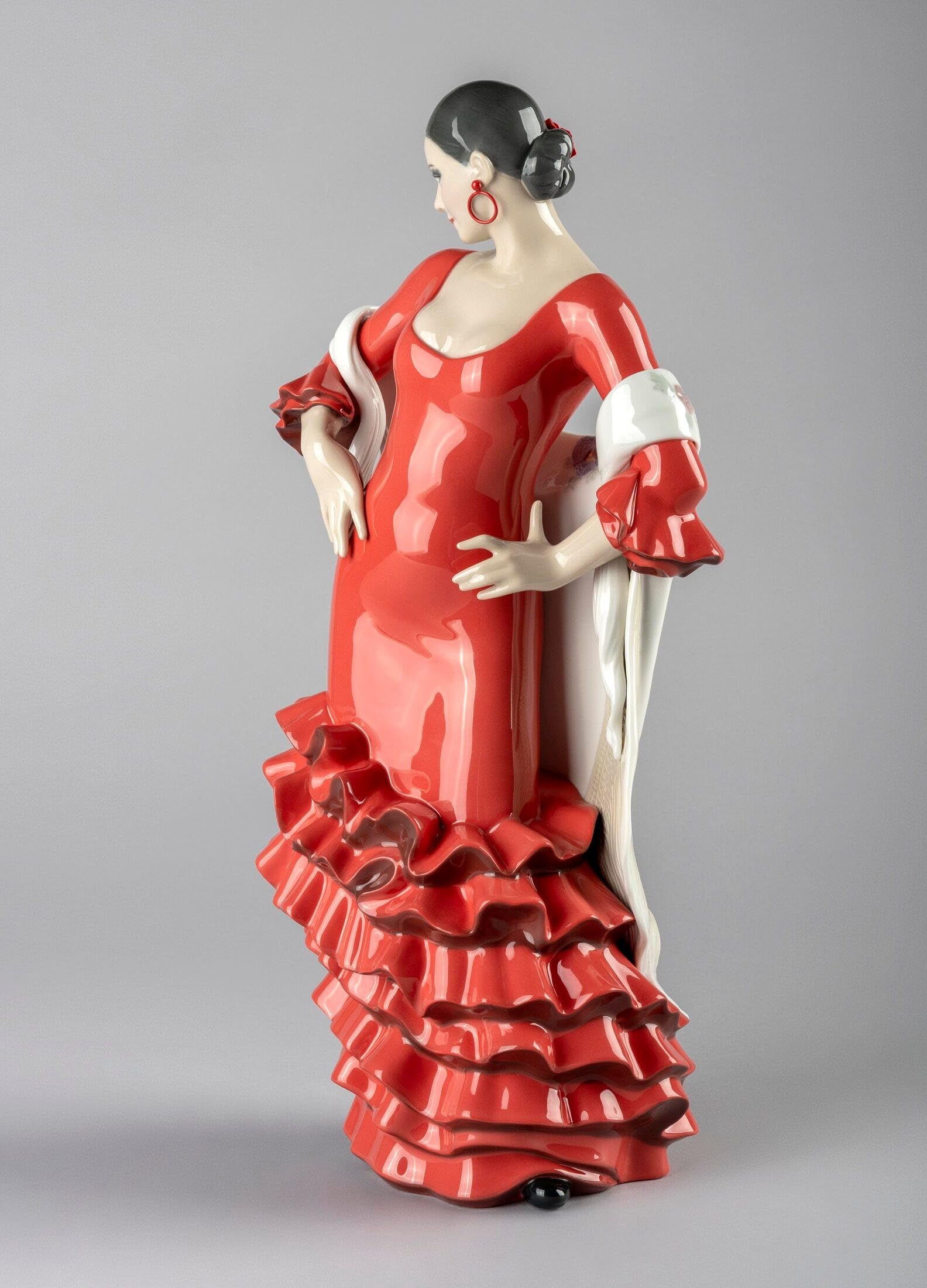 Amazon.com: LLADRÓ Flamenco Soul Woman Figurine. Porcelain