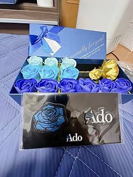 Ado 心臓　チェキ風トレーディングカード2枚とAdoが大好き薔薇ギフトボックス Ado 心臓チェキ風トレーディングカード2枚とAdoが大好き薔薇