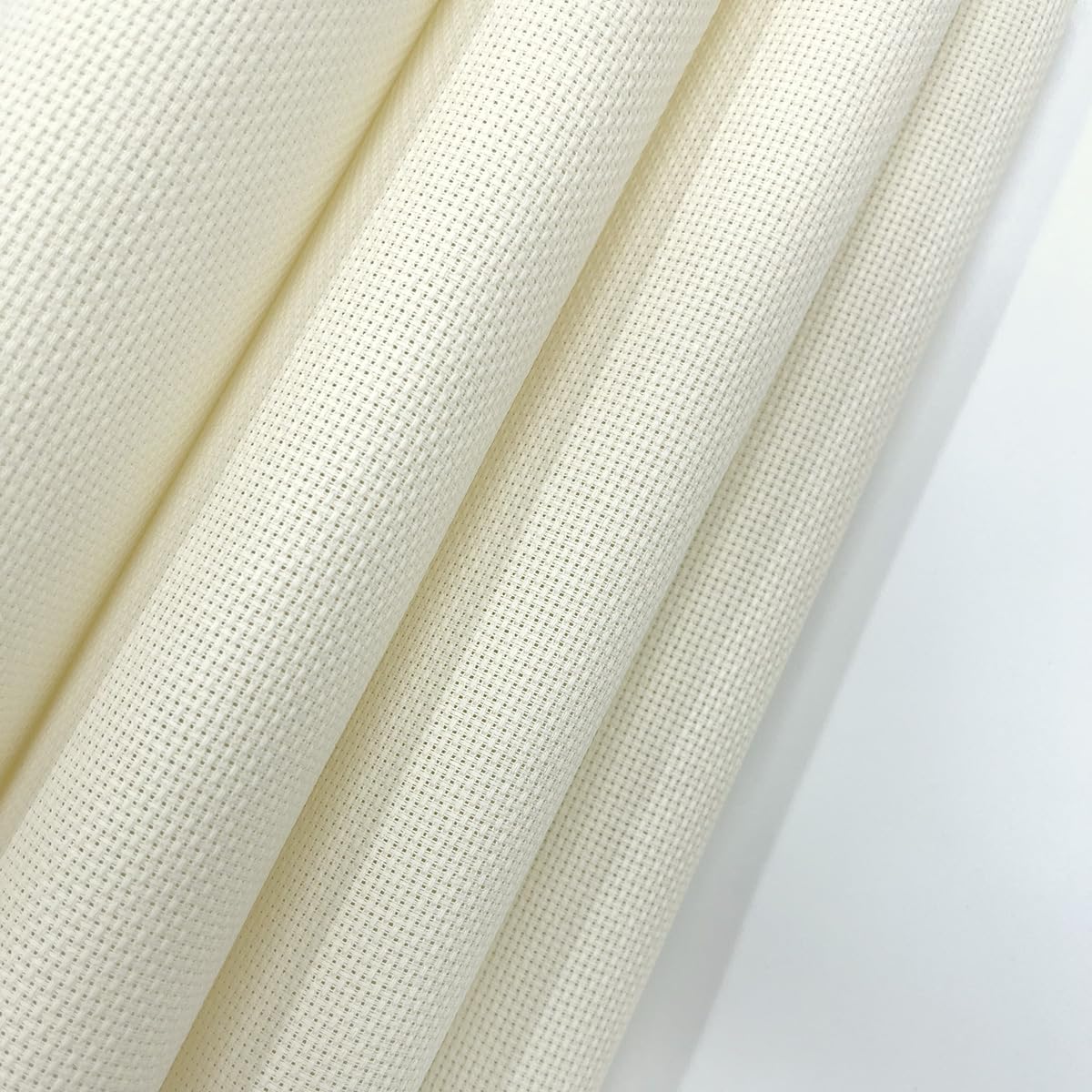 Aida Cloth 14 Count Cross Stitch Fabric Cross Stitch Aida Cloth for Embroidery and Needlework (Off White, 30 * 39inch)