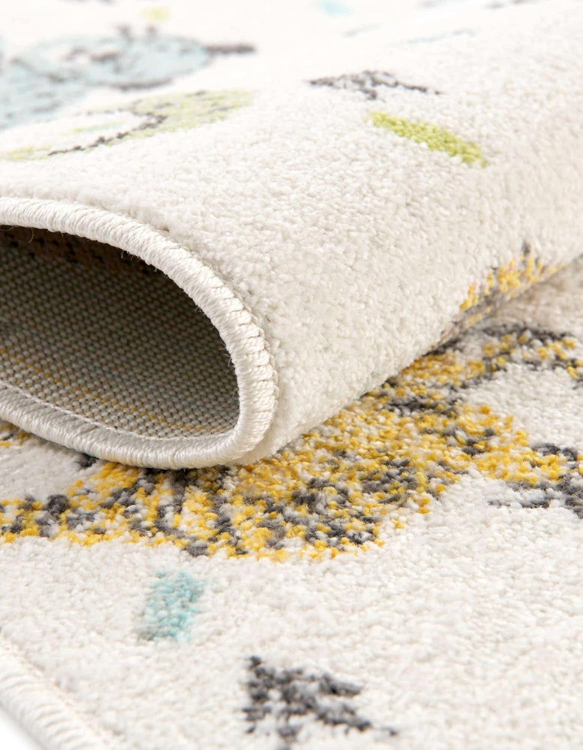 Unique Loom Whimsy Kids Collection Area Rug - Animals (Round 5' 3" x 5' 3", Ivory/ Black)