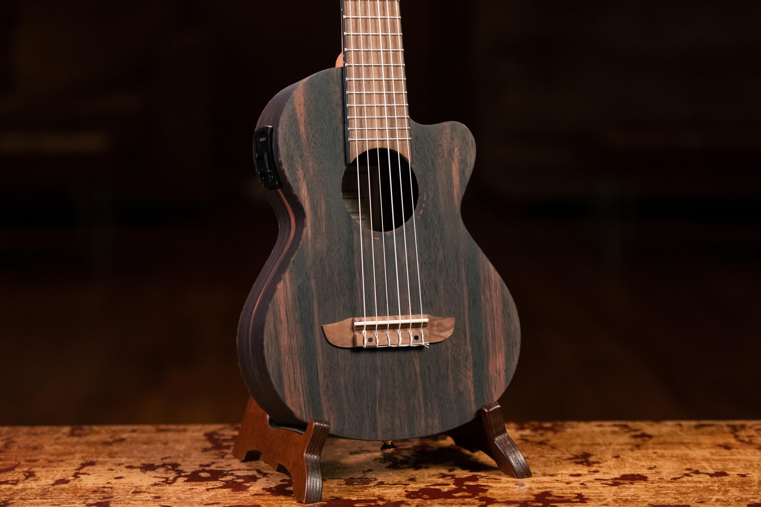 Ortega Guitars Travel Guitar elettro-acustica - Mini/Travel Series - Guitarlele 6 corde - Ebony, Mahogany (RGL5EB-CE)