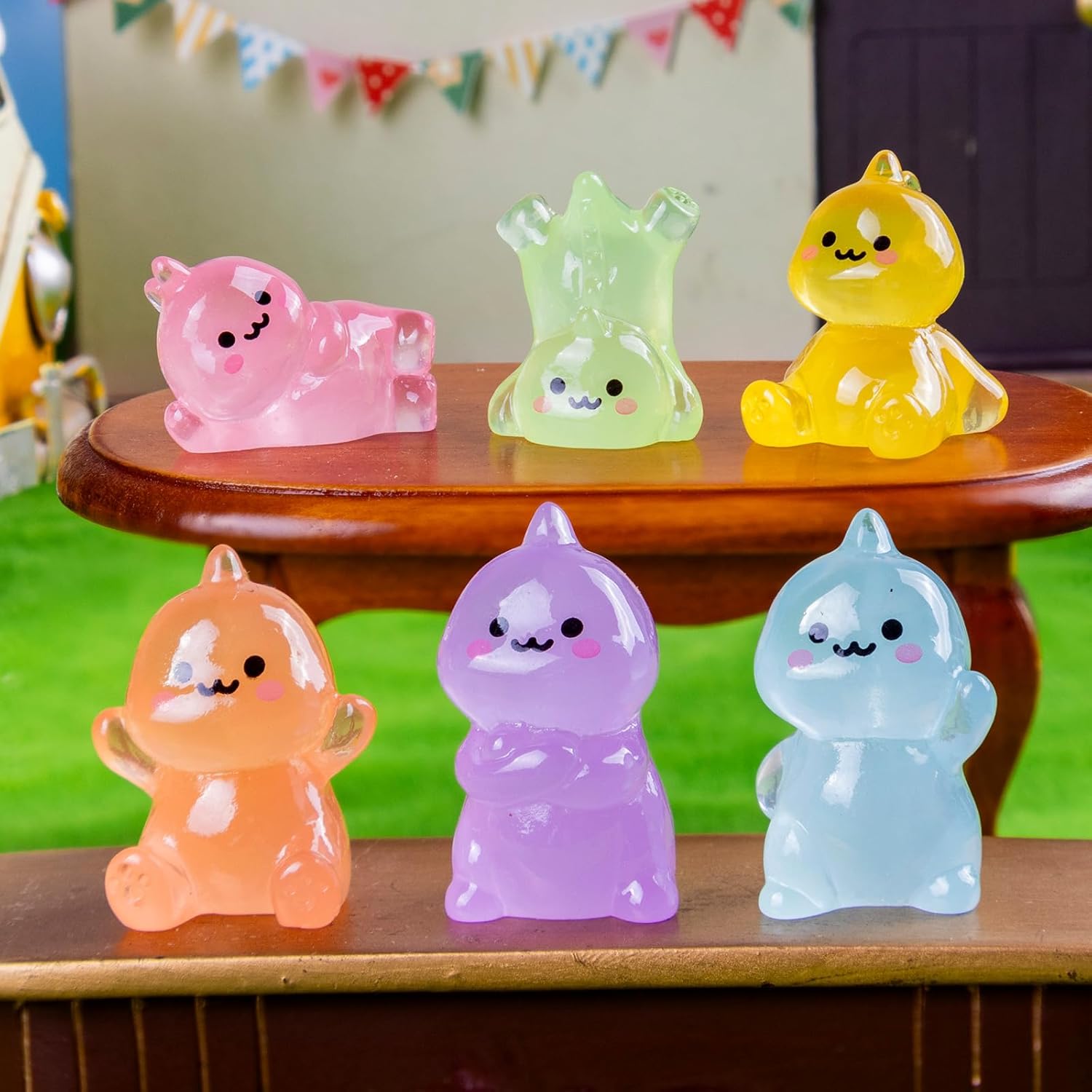30 Pcs Mini Resin Dinosaur 6 Variety Tiny Animals Figures Miniature Little Small Figurines Bulk for Micro Fairy Garden Landscape Accessories Hide Crafts Decor