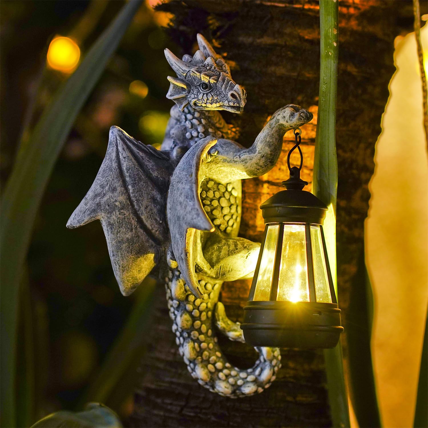 Yeomoo Drachen Figuren mit Solarlampen Baumstamm Gartendeko für Draußen: Lustige Drachen Gartenfiguren Deko mit LED Solar Lichterkette Aussen Geschenke für Männer/Frauen Garten Zaun Baum Zubehör Grau