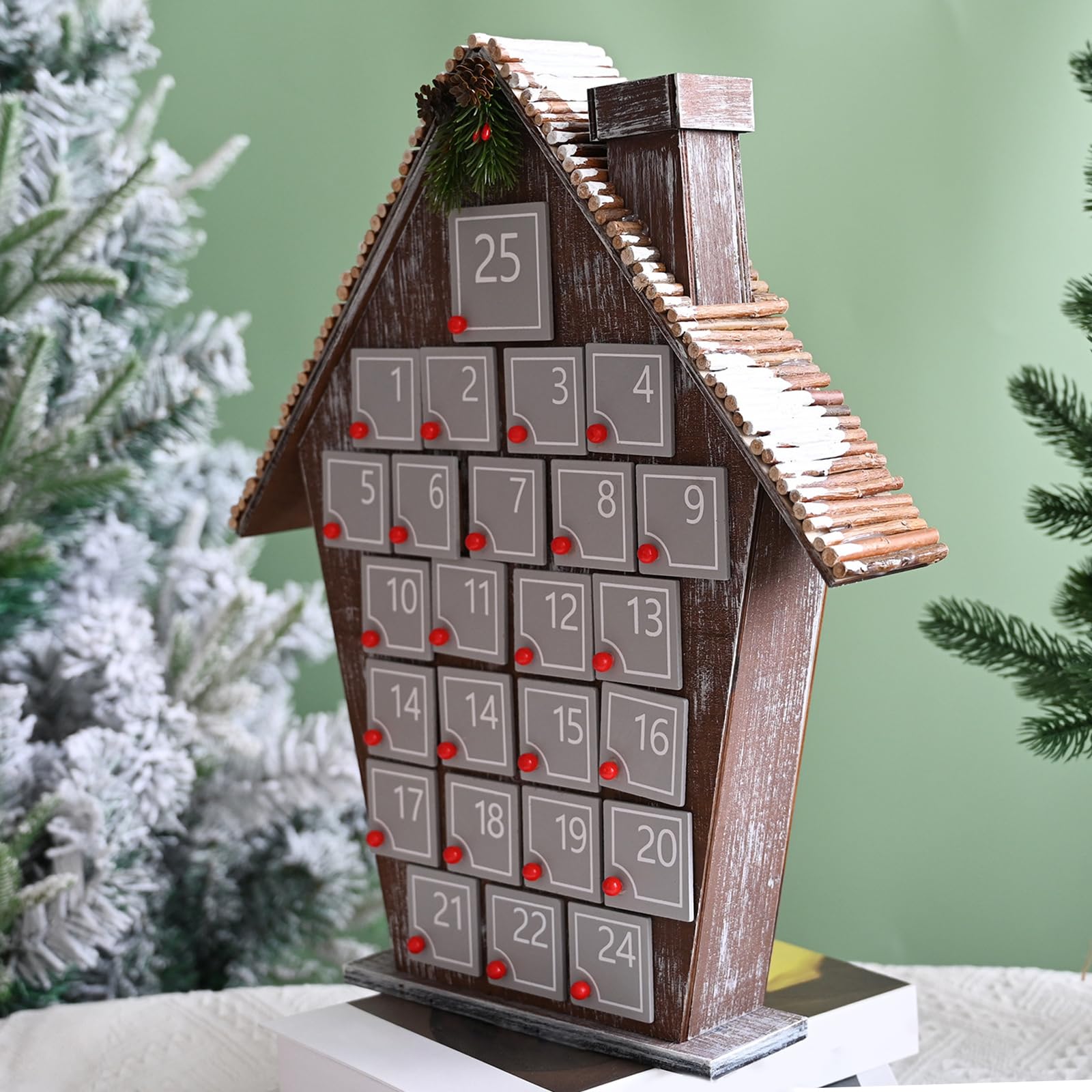 Calendario de Adviento de madera de cuenta regresiva de Navidad, calendario de Adviento único de casas de madera con piñas