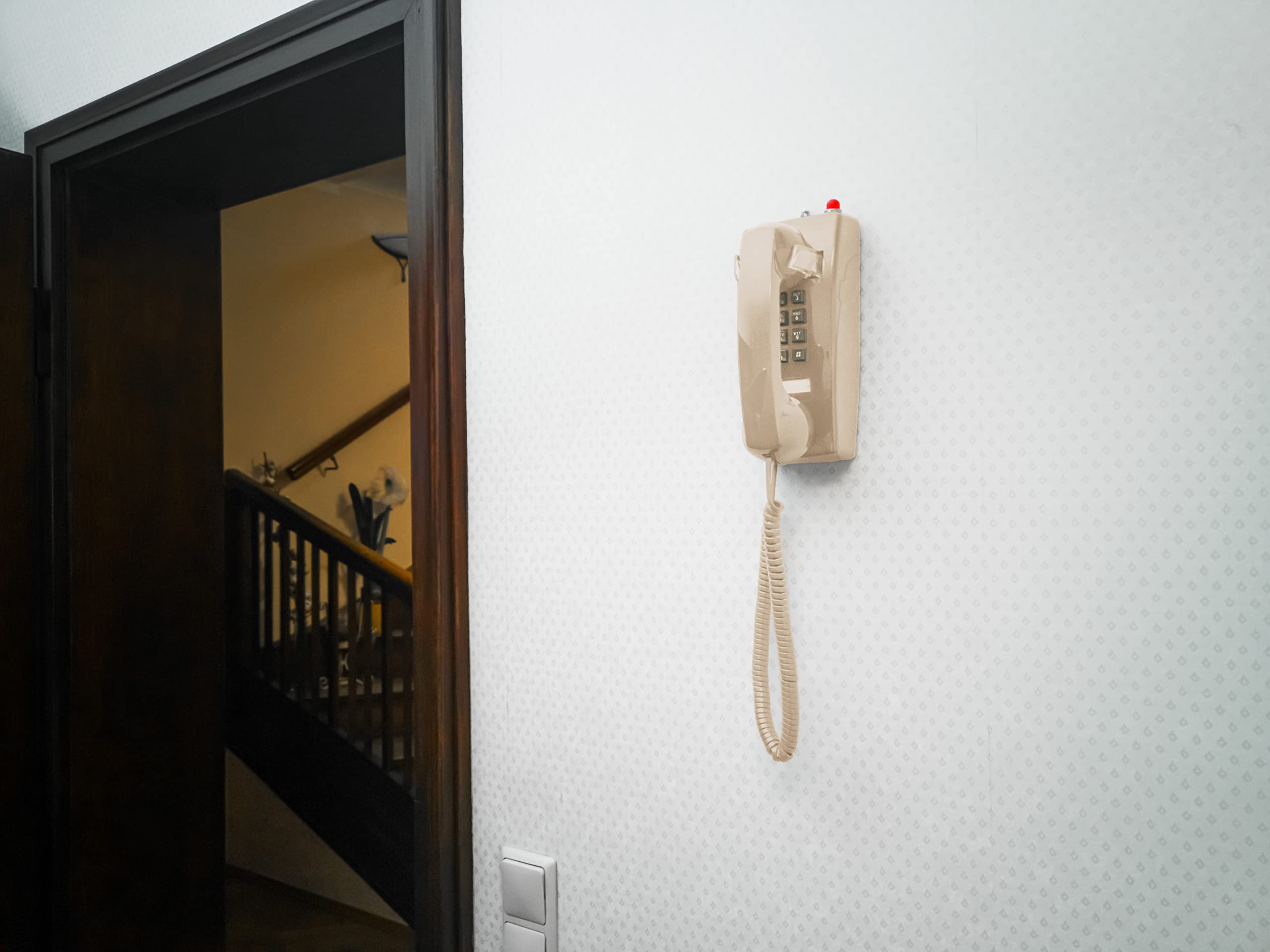 Opis WallFon Cable para Pared: Teléfono Fijo de Colgar Retro y Vintage, el Teléfono Antiguo para Casa con Diseño Clásico Beis