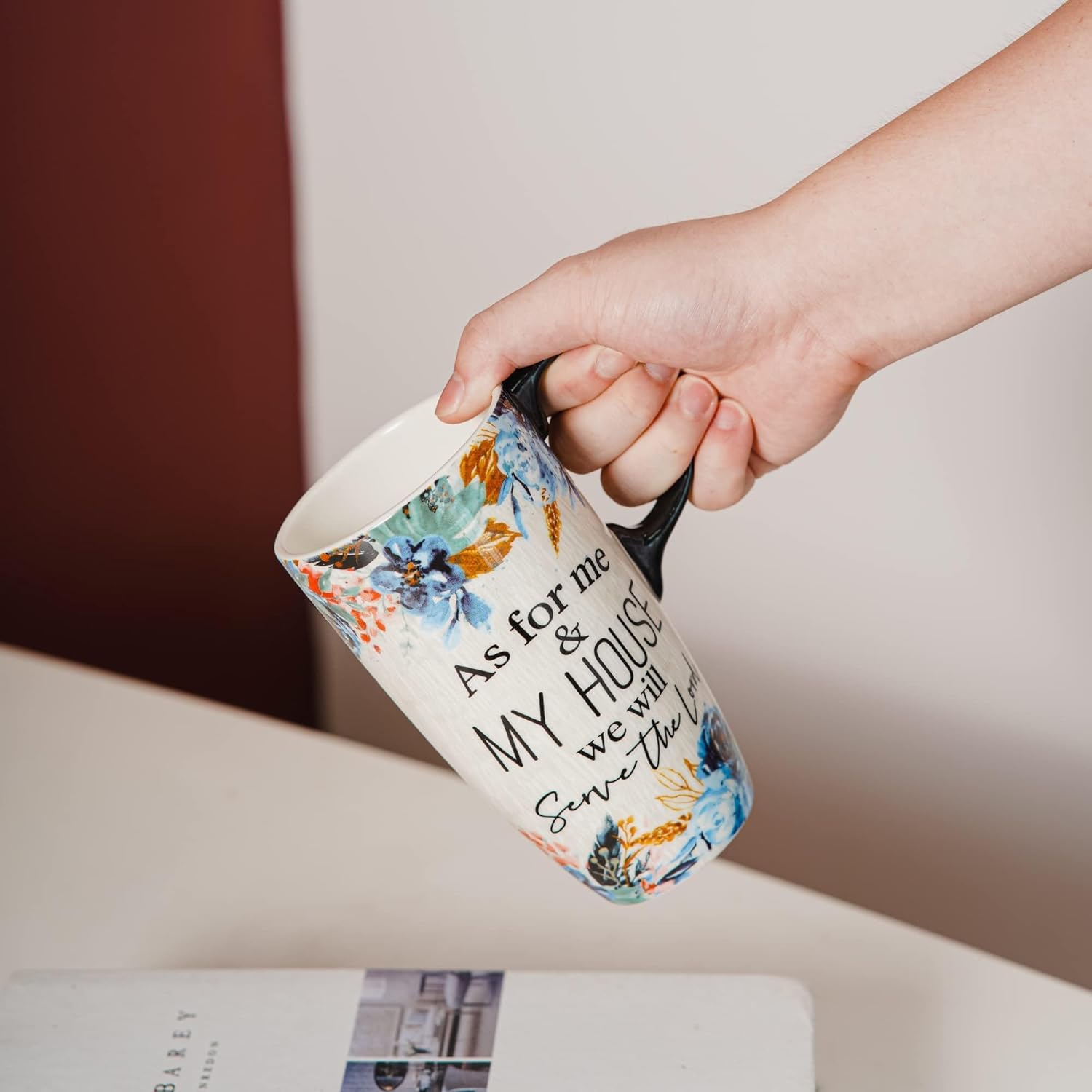 Topadorn Ceramic Travel Mug with Lid and Handle for Coffee Lovers, Splash Resistant Lid - To Go Tumbler for Car Cup Holder, 17oz Floral Art Tea Mug - Image 4