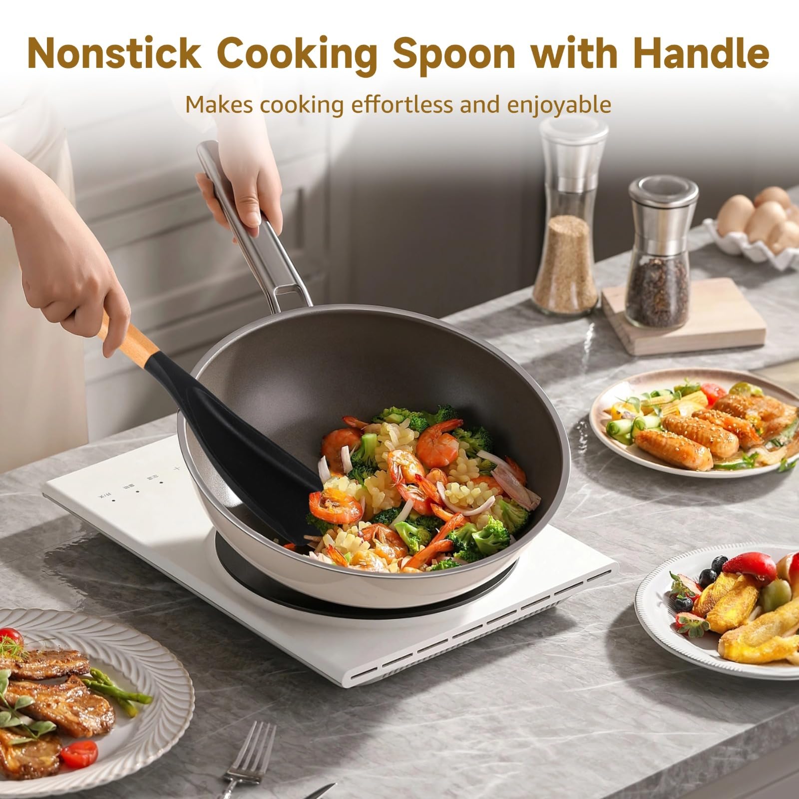 Lot de 4 cuillères de cuisine avec manche en bois, cuillère salade en silicone, ustensiles noirs à suspendre, pour mélanger, prélever et servir, pour poêles et casseroles antiadhésives
