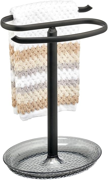mDesign Toallero pequeño para el lavabo – Portatoallas de pie para 2 toallas pequeñas de invitados con bandeja para bisutería – Soporte para toallas ...
