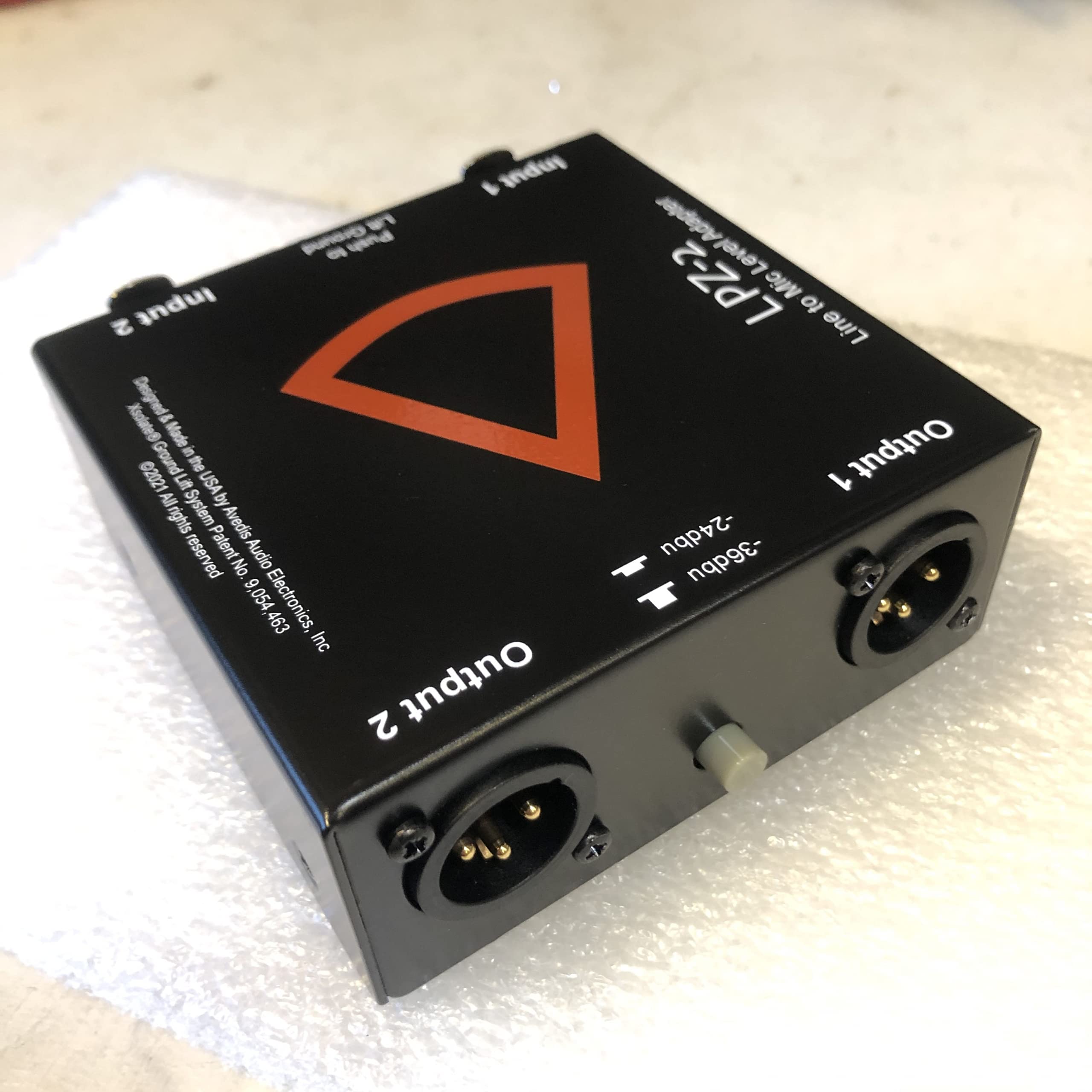 Amazon | Avedis Audio Electronics LPZ-2 ラインからマイクレベルへの