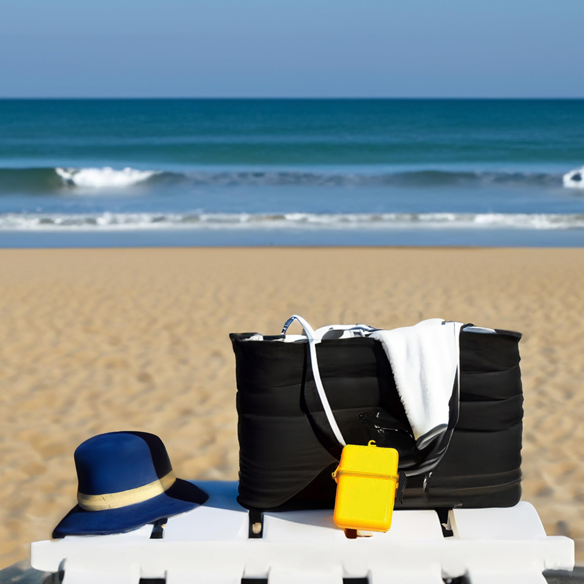 Swim Central Waterproof Personal Swimming Pool Beach Accessory Case, 4.5