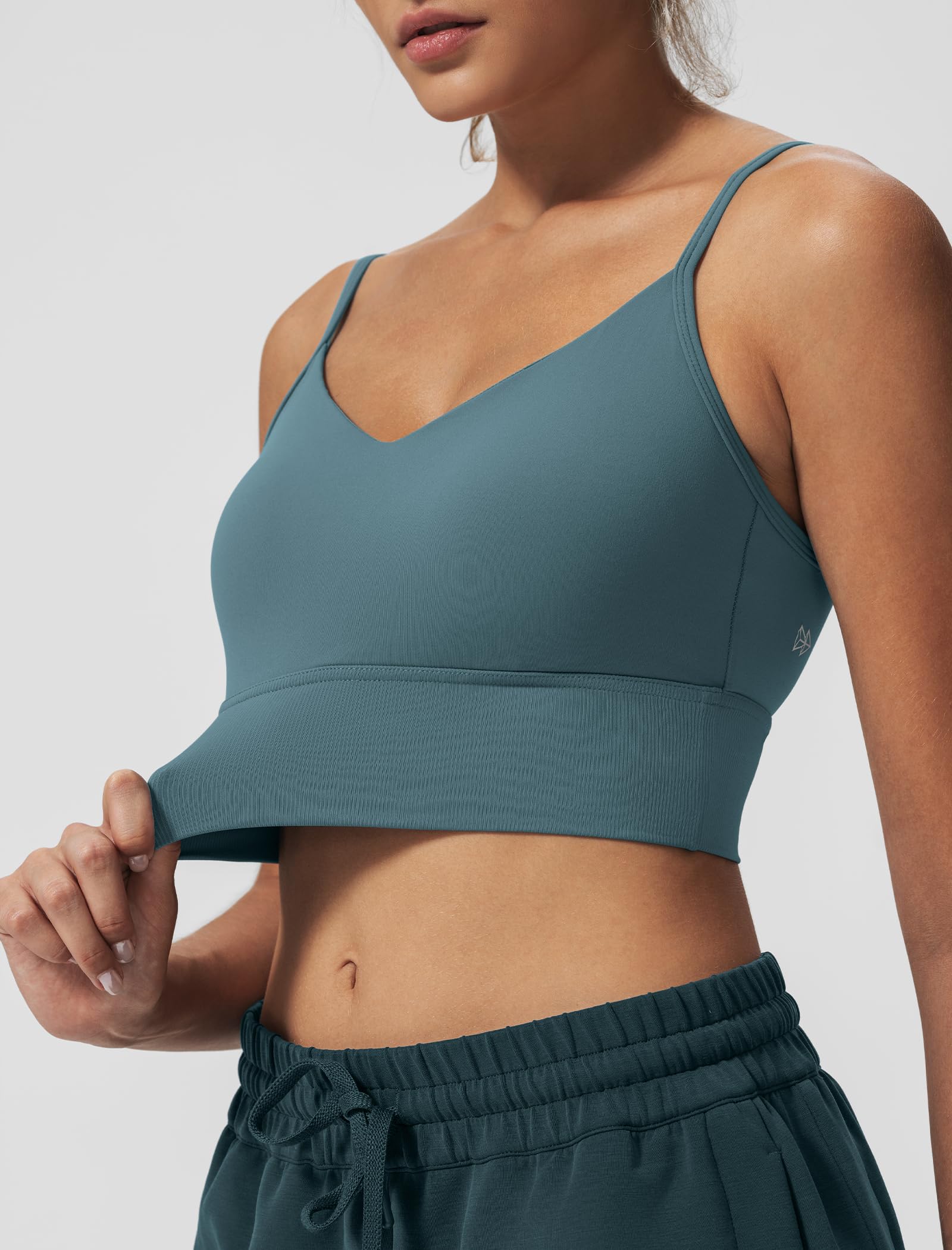 Yvette Reggiseni sportivi regolabili con spalline sottili con retro a V per le donne Reggiseno da yoga imbottito senza fili con supporto leggero Canotta corta