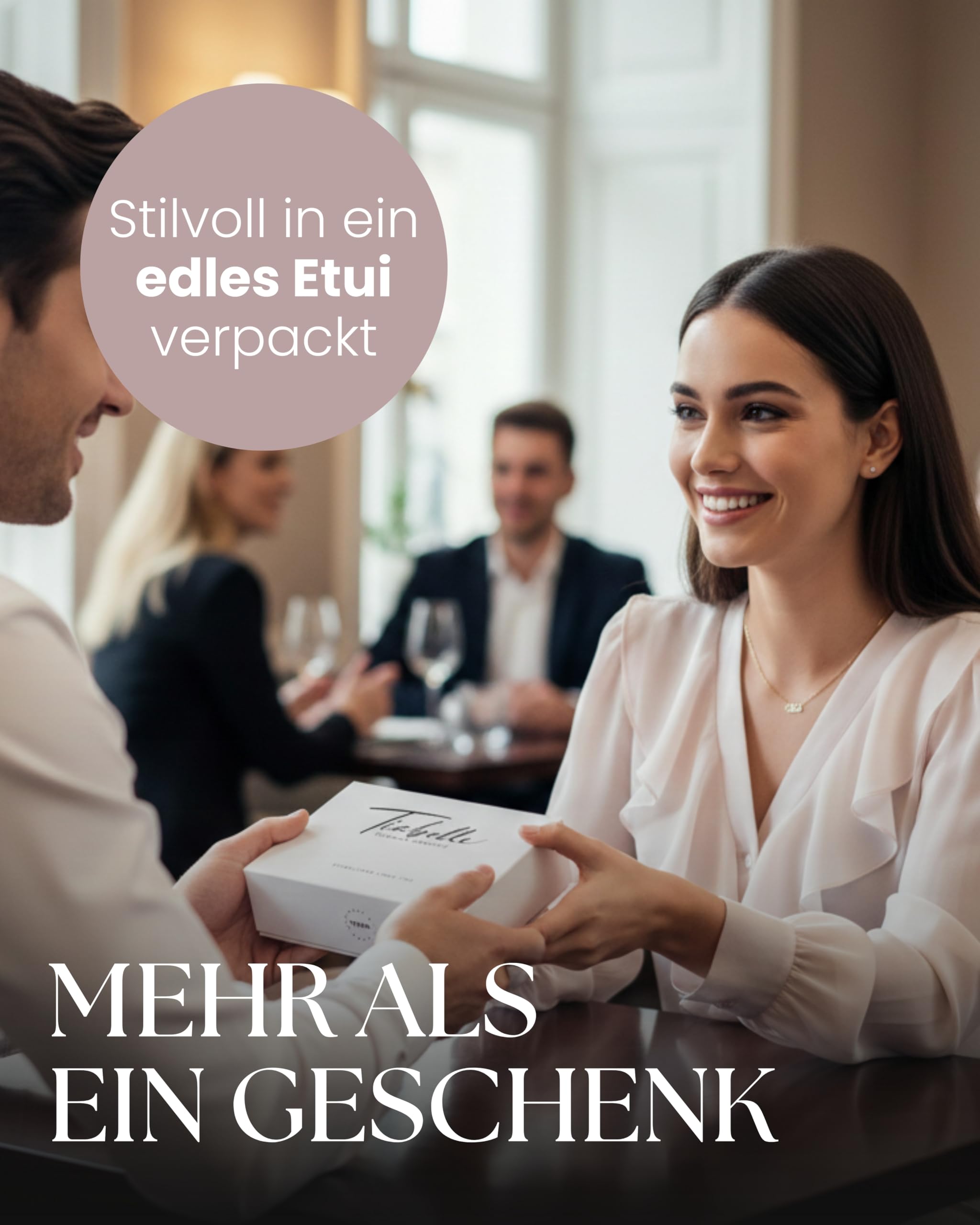 TIABELLE – Ohrstecker TRUMPET aus Titan mit funkelnden Zirconia Steinen | Hautverträgliche Ohrringe in zeitlosem Design | Leichter Damen Ohrschmuck für besondere Anlässe, Alltag und als Geschenk