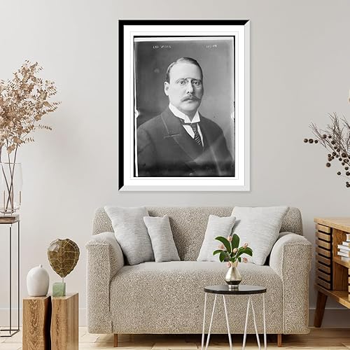 Miniatura 4 de Historic Framed Print, Leo Vogel, portrait bust, 17-78" x 21-78"