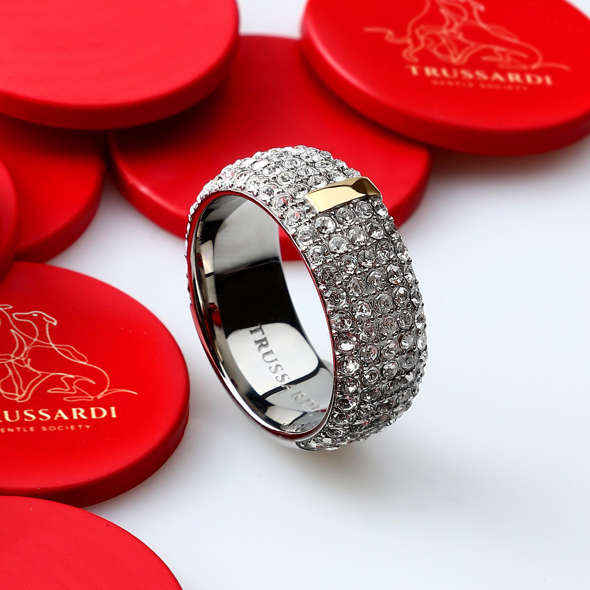 Trussardi Anello Donna in Acciaio, Cristalli a Fascia con Dettaglio Dorato, Collezione T-ROUND