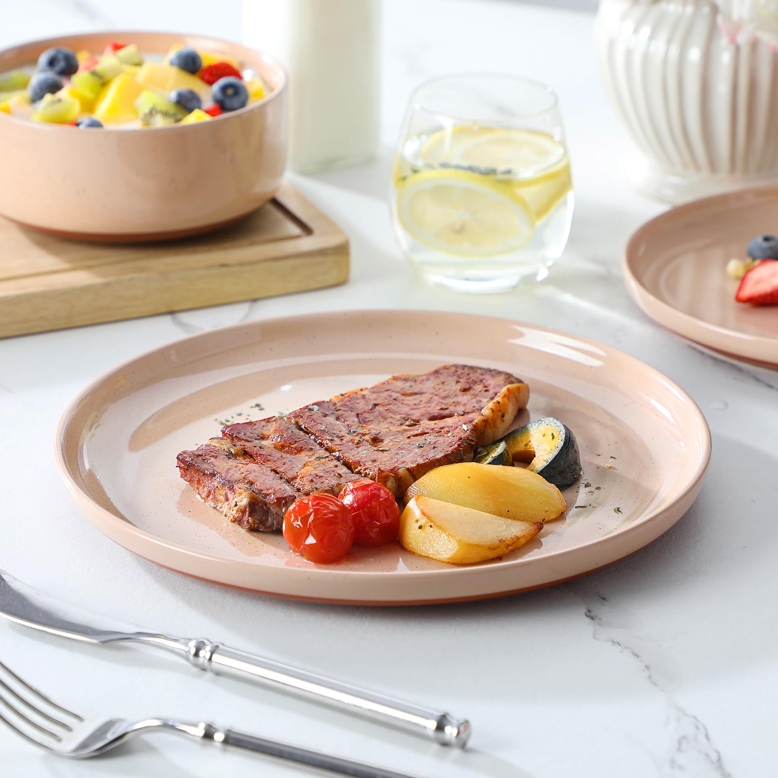 MALACASA Juego de platos y cuencos, juego de vajilla moderna de cerámica de 12 piezas para 4 platos de cocina, juego de vajilla de cerámica, apto para microondas y lavavajillas, rosa, serie TARA
