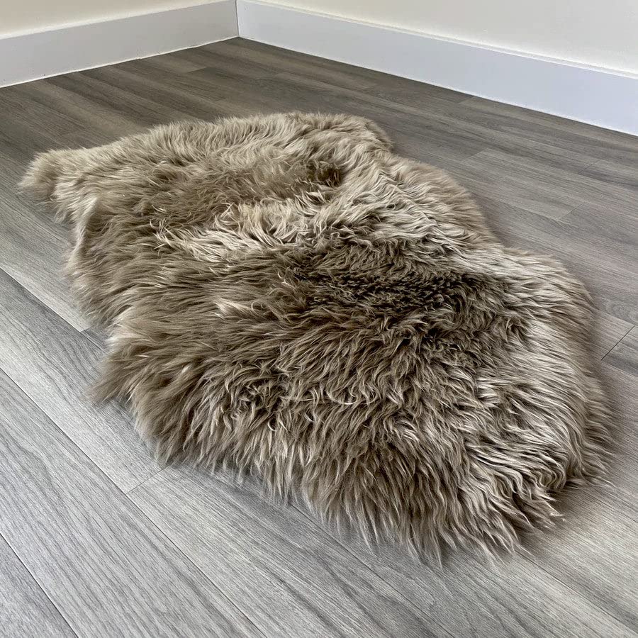 Arthur Cameron - Genuine Double-Fleece Sheepskin Rug with a Natural Suede Backing - Non-Allergenic Extra Thick & Dense Wool with a Soft Fluffy Texture