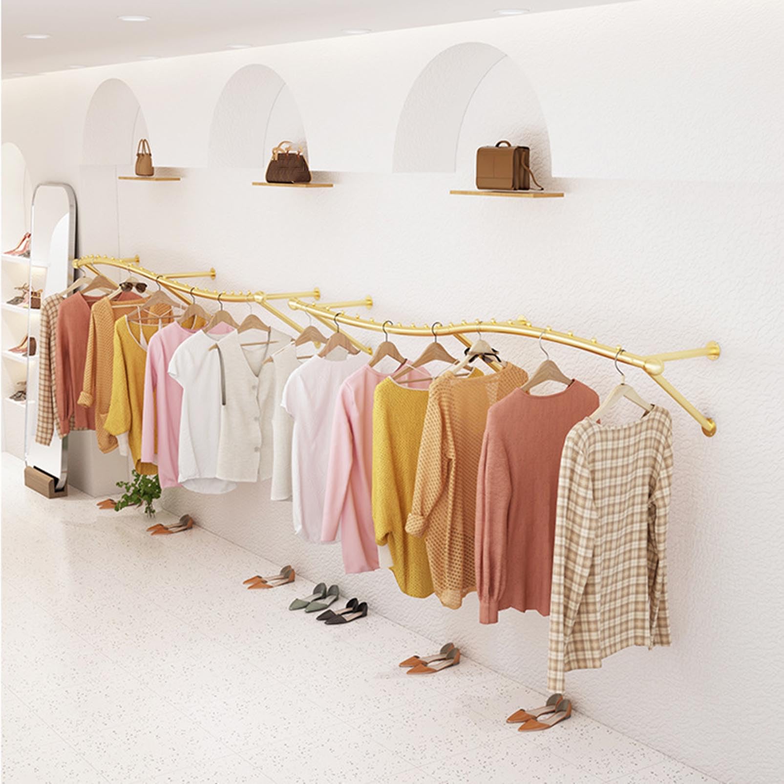 Robuster, Wandmontierter Kleiderständer Aus Goldfarbenen Rohren Mit Vielseitigen Metallstangen, Ideal Für Kleiderschränke, Garderoben Und Aufbewahrung In Waschküche Und Kleiderschrank. Silberfarben,