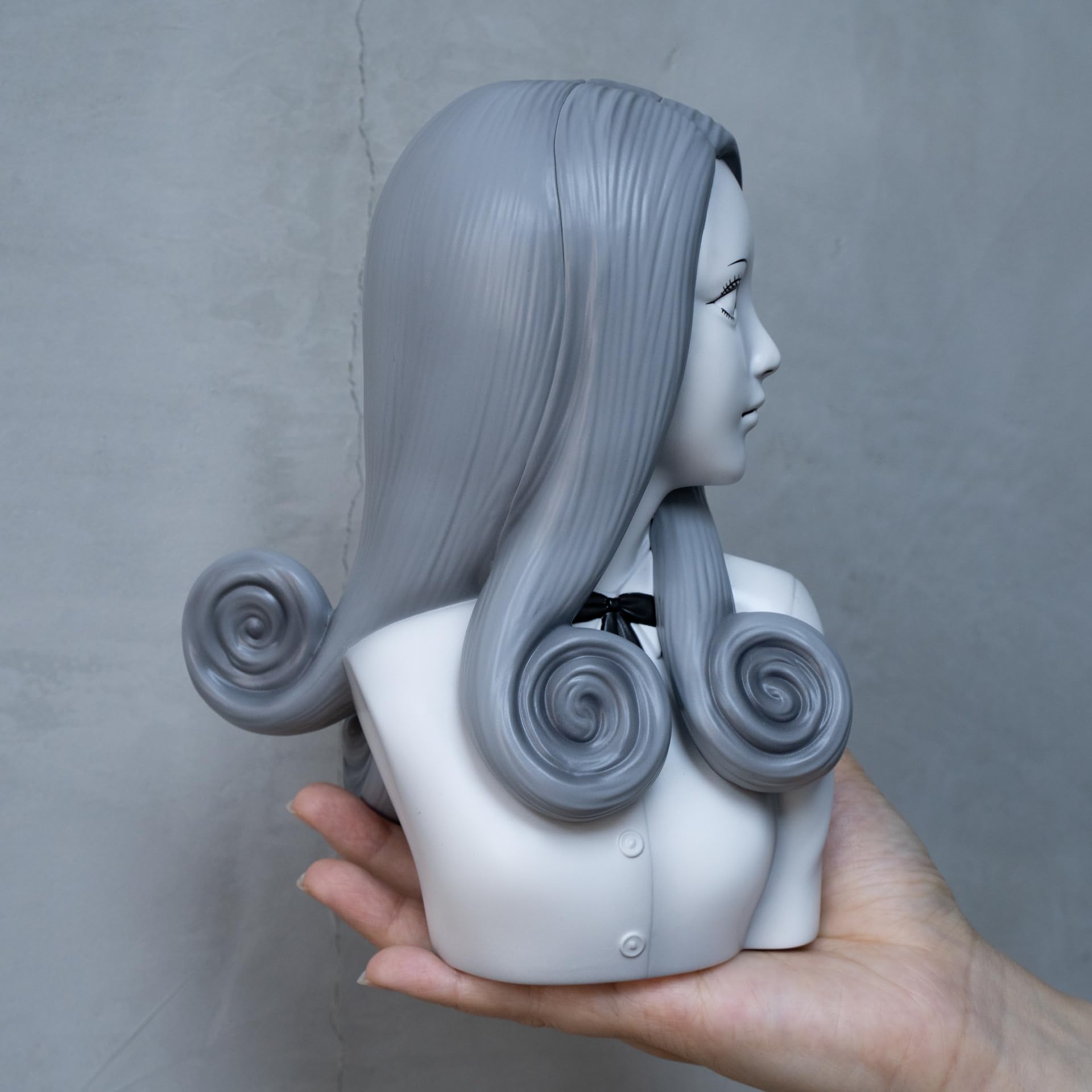 Unbox Industries Junji Ito UZUMAKI Kirie Goshima - Busto in vinile